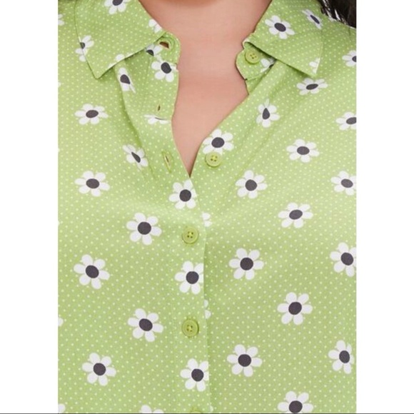 Cropped Daisy Button-up - Picture 3 of 5